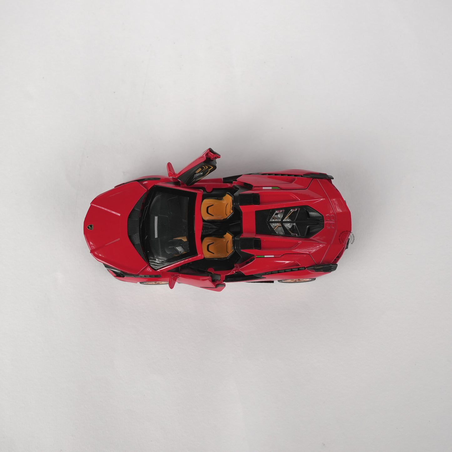 Lamborghini Aventador Red Model Car - 1:32 Scale Diecast