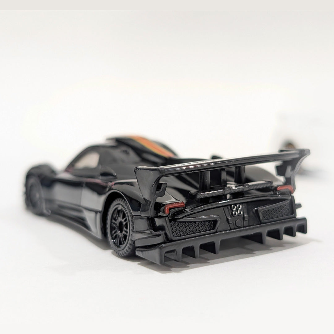 PAGANI ZONDA REVOLUTION C2-CCA WITH CASE - The World Of Nerds