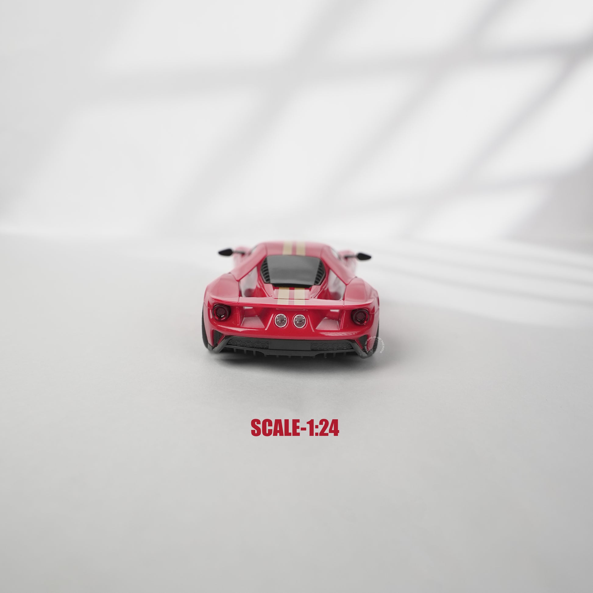 FORD SHELBY GT500 HERITAGE -1:24-RED--R/C LICENSED - The World Of Nerds