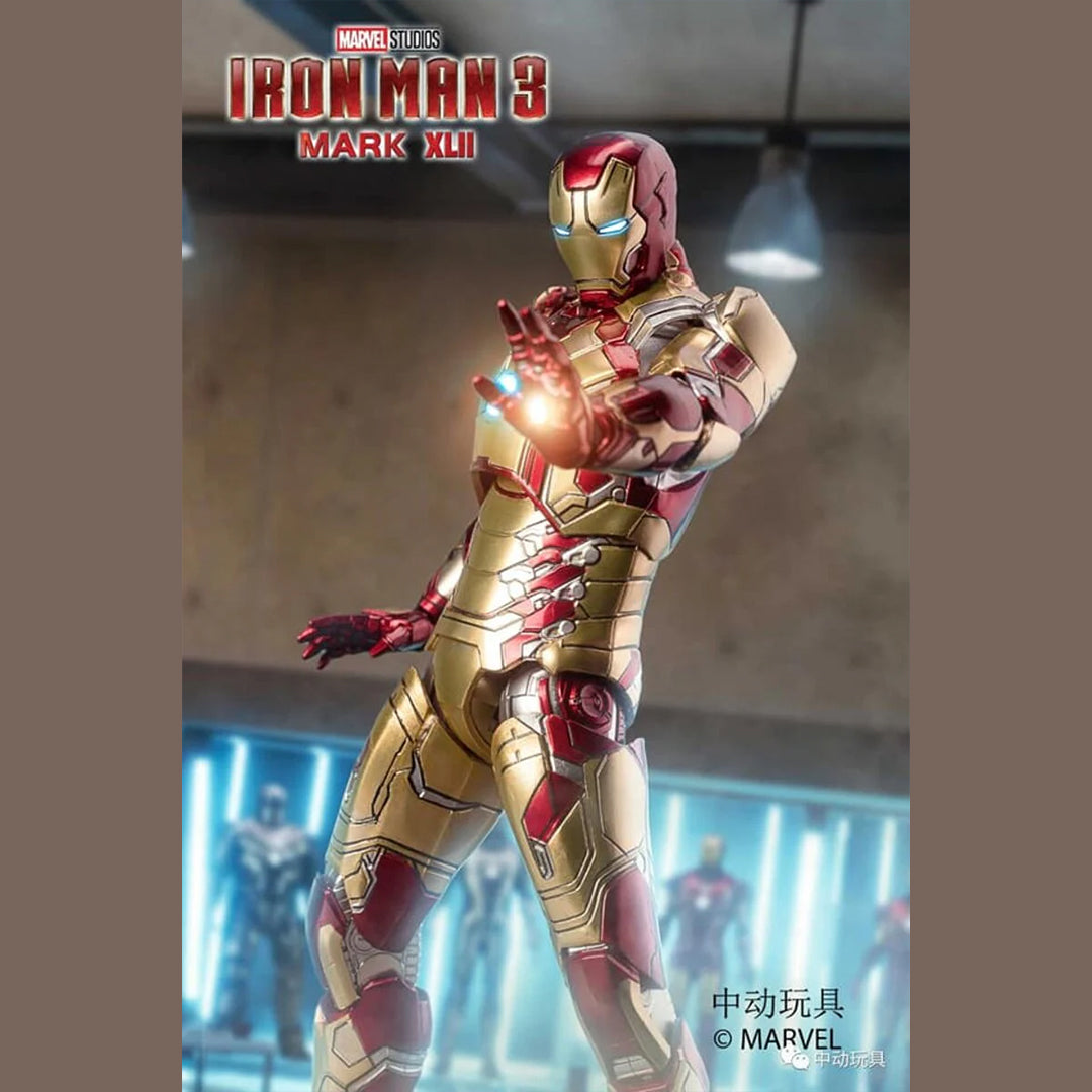 Iron Man 3 – Mark 42 Battle-Ready Display