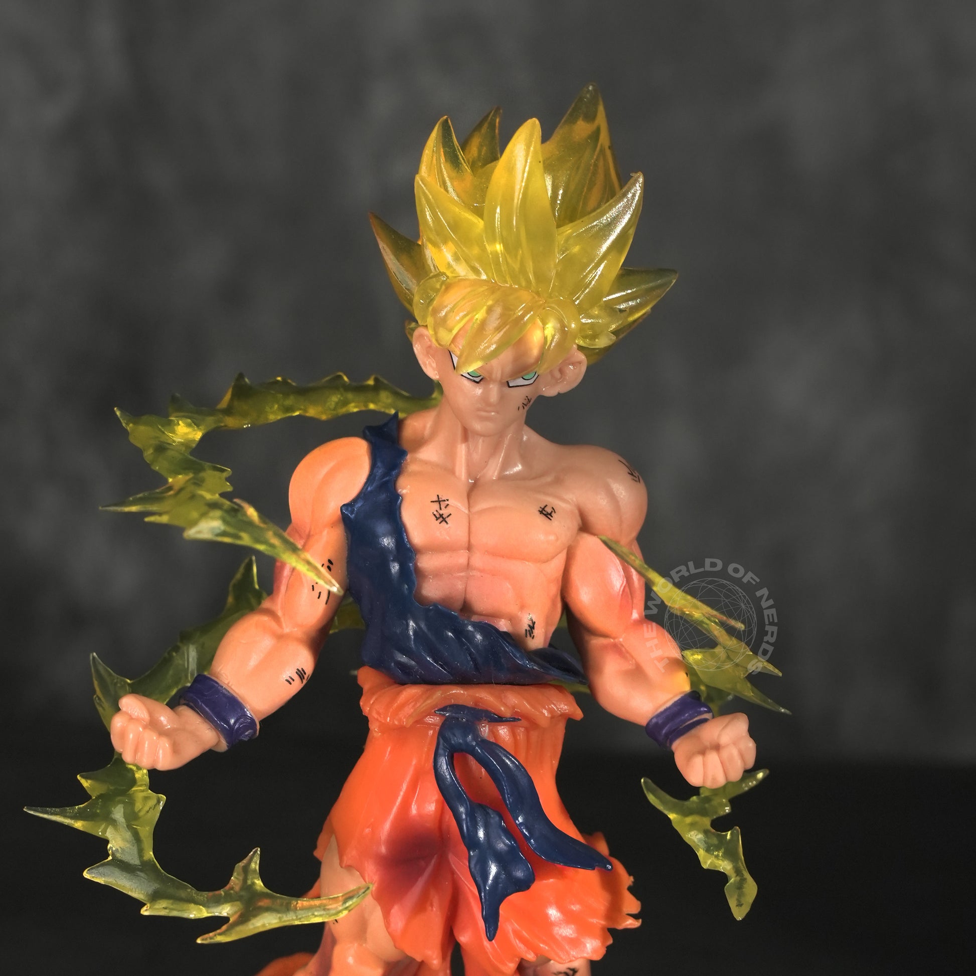 Goku – Battle Form Action Figure - The World Of Nerds