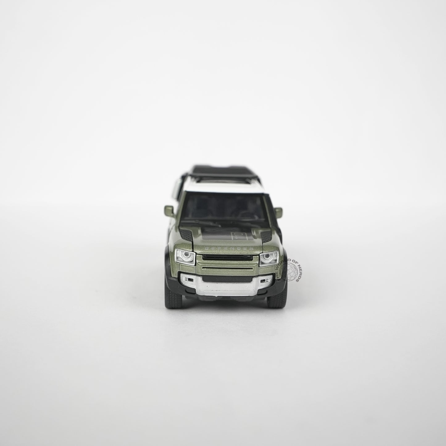 Land Rover Defender 110 Green Model Car - 1:32 Scale Diecast