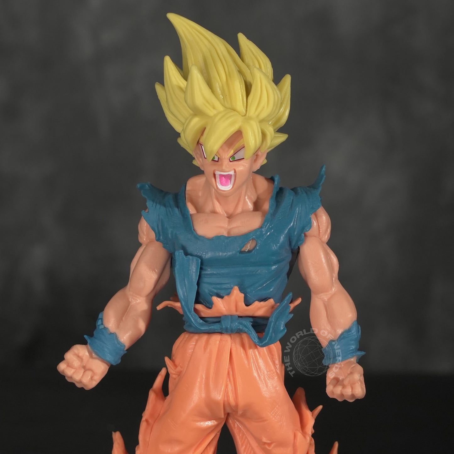 GOKU – SUPER SAIYAN D1 COLLECTIBLE FIGURE - The World Of Nerds