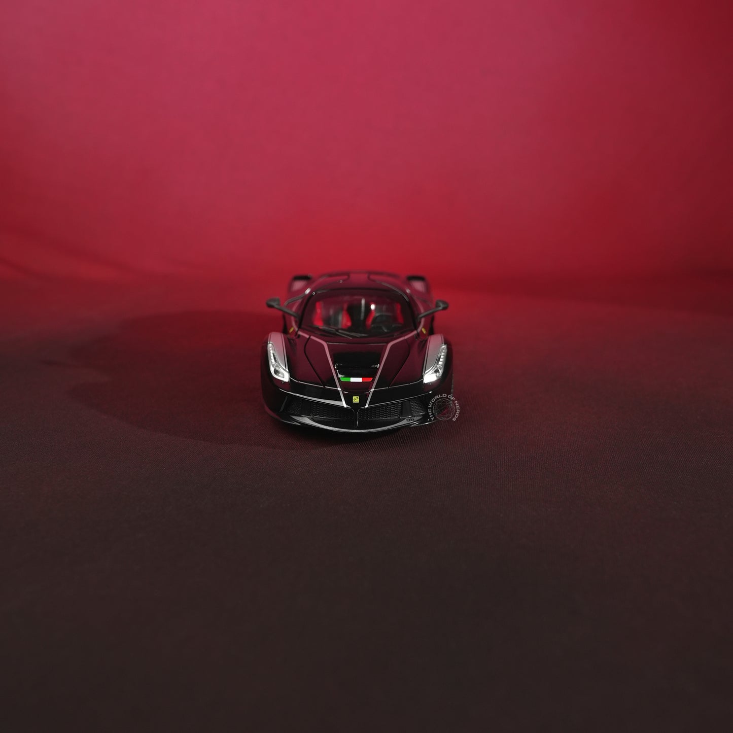 Ferrari FXX-K Diecast Model Car – 1:22 Scale (Black)