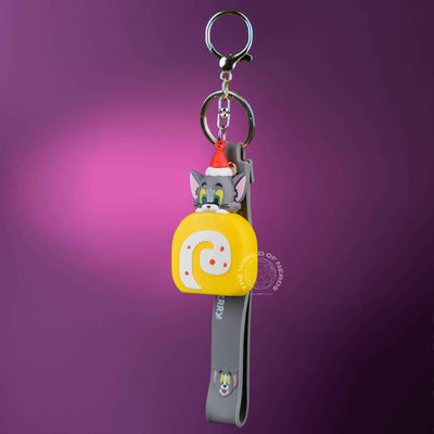 TOM INSIDE CAKE KEYCHAIN