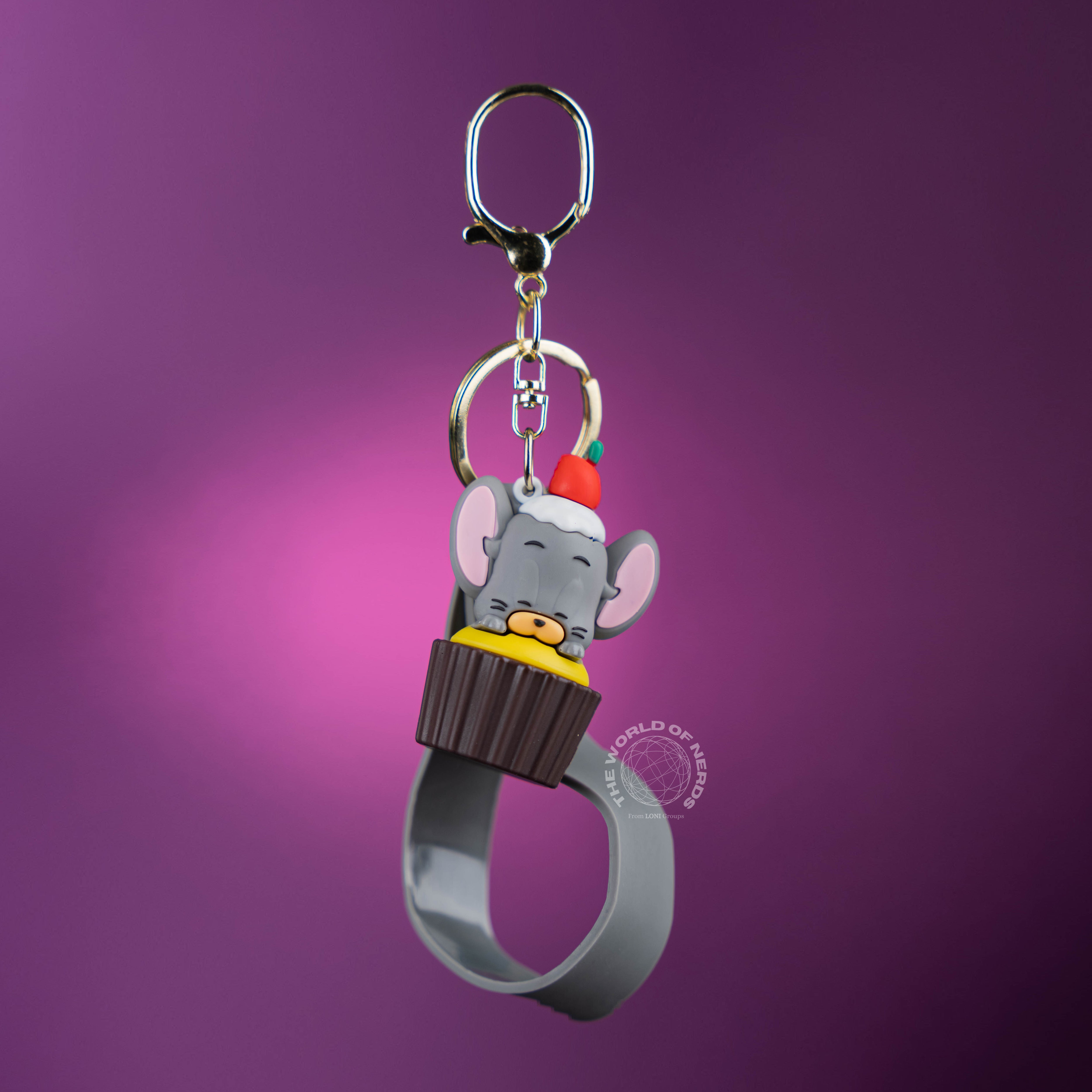 JERRY INSIDE CUPCAKE KEYCHAIN