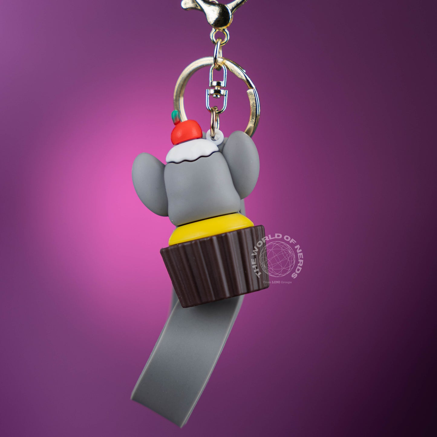 JERRY INSIDE CUPCAKE KEYCHAIN