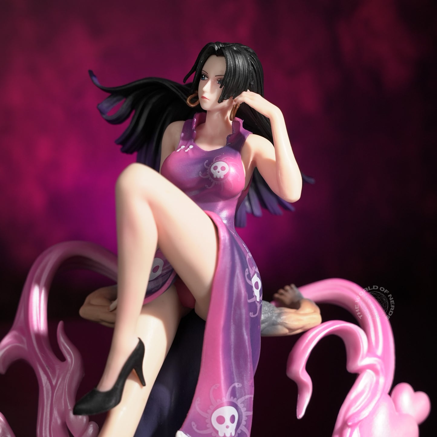 Boa Hancock Action Figure 22cm – One Piece Anime Collectible with Pink Serpent Base - The World Of Nerds