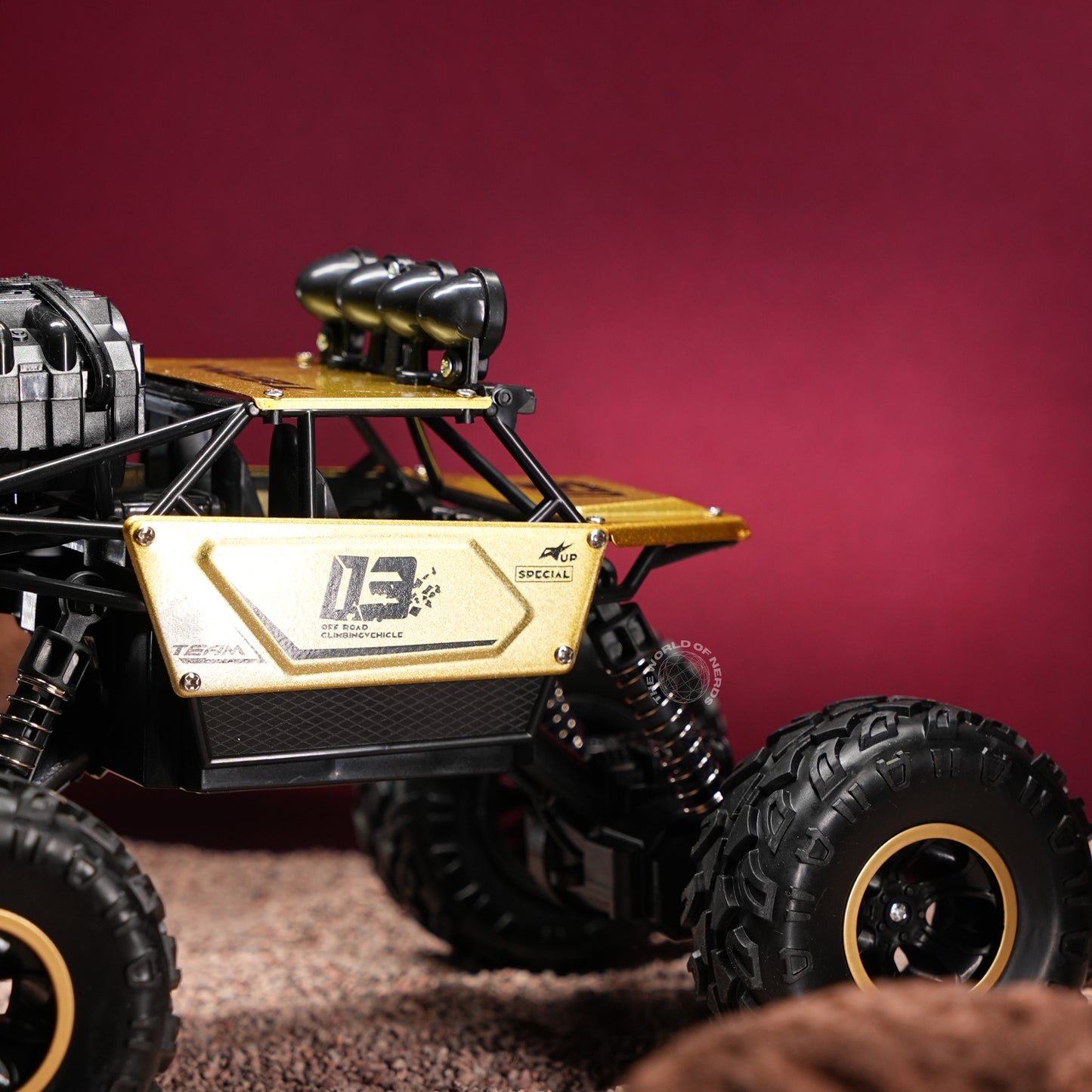 Gold Edition Rock Crawler RC Truck – 1:16 Alloy Off-Road Beast with 2.4GHz Control