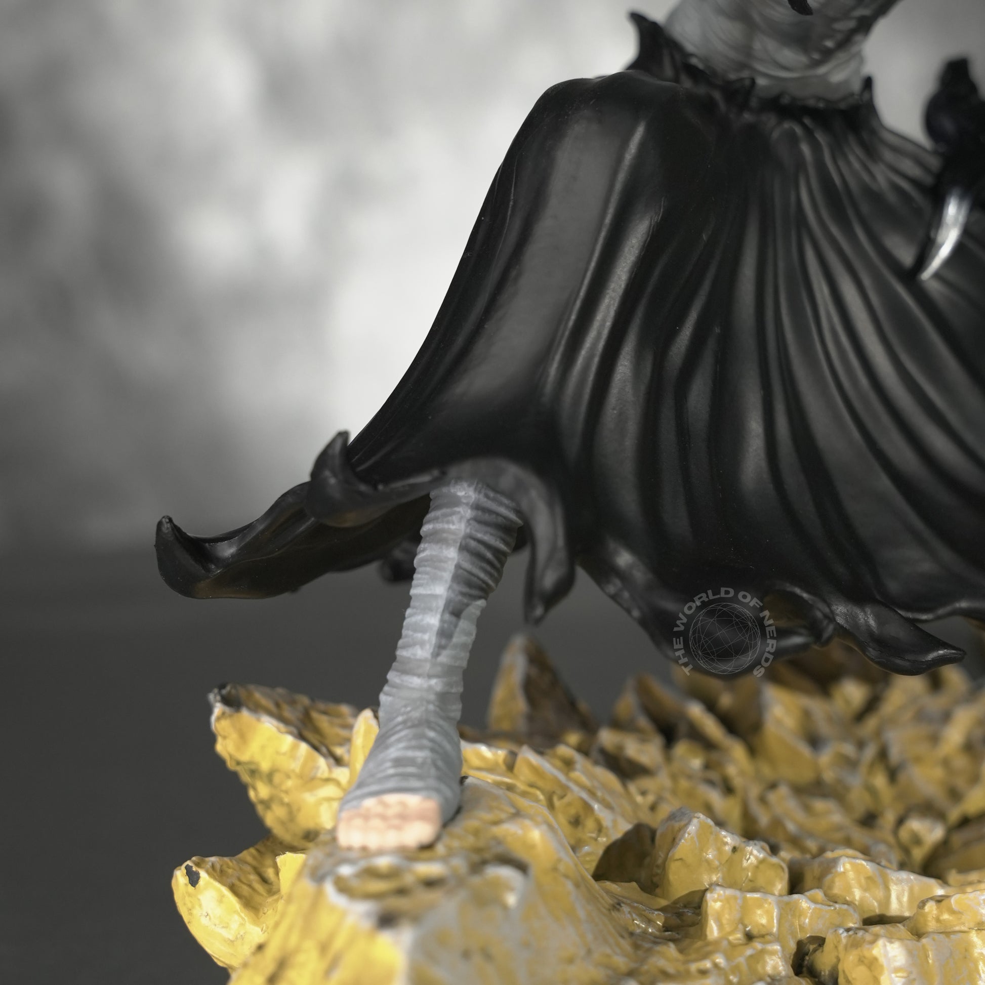 Ichigo Kurosaki Bankai Action Figure Black Version with Base 27.5cm – Bleach Premium Anime Collectible - The World Of Nerds