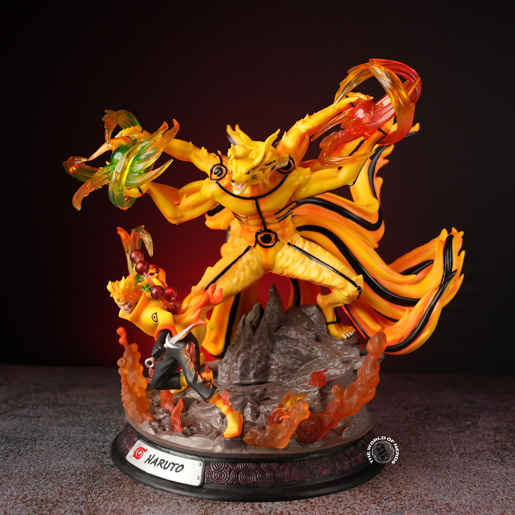 NARUTO WITH NINE TAILS - The World Of Nerds