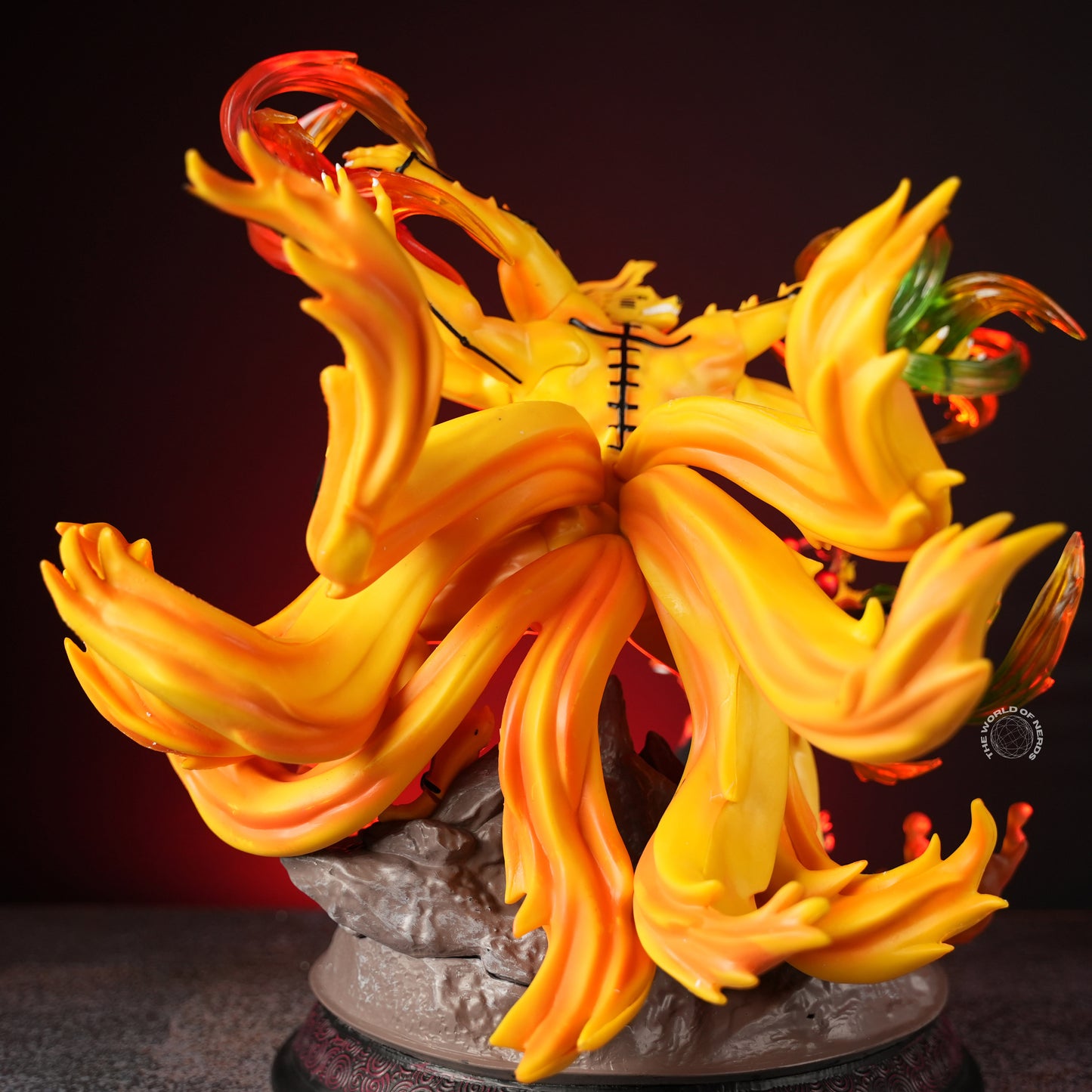 NARUTO WITH NINE TAILS - The World Of Nerds