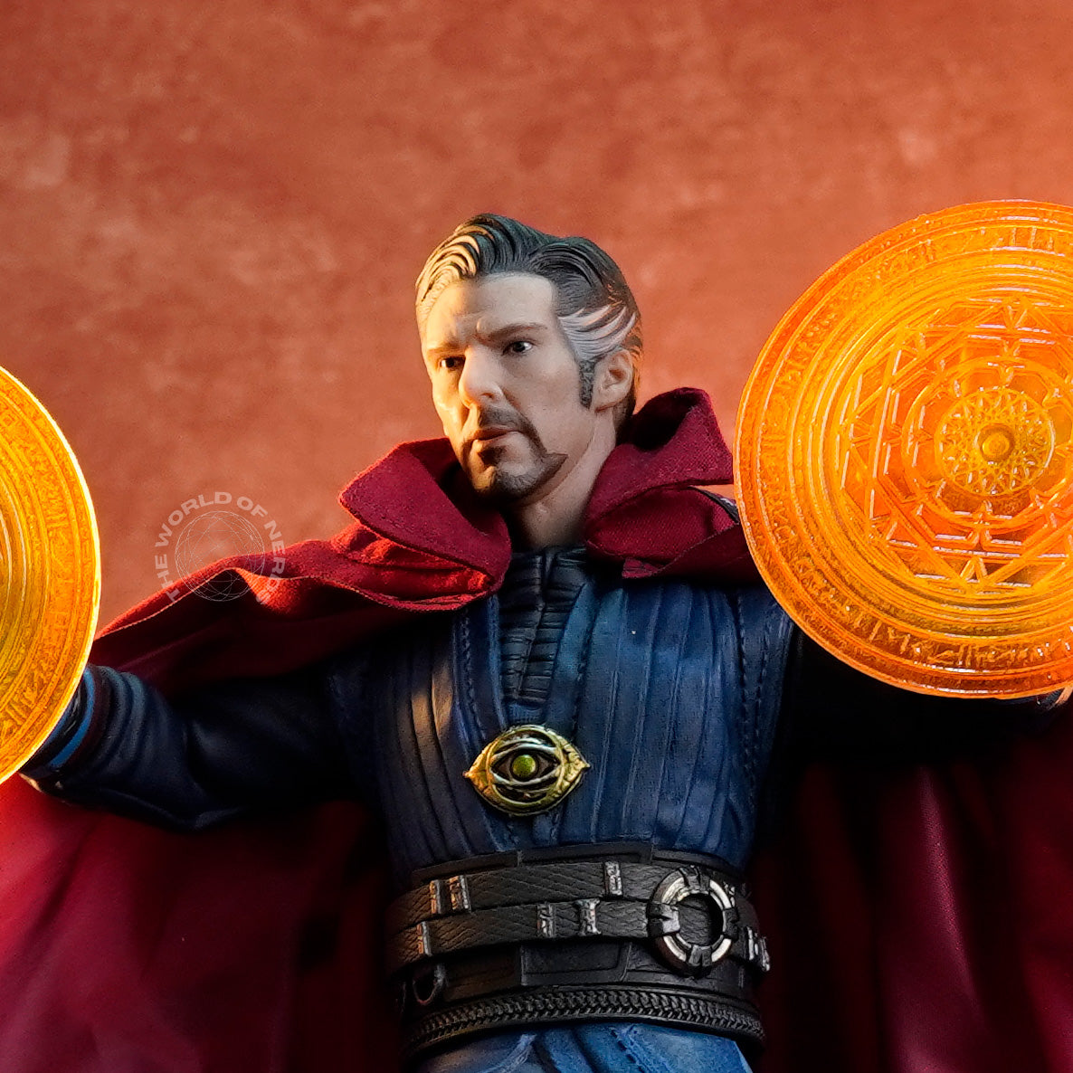 CRAZY TOYS DOCTOR STRANGE SCALE - 1:6