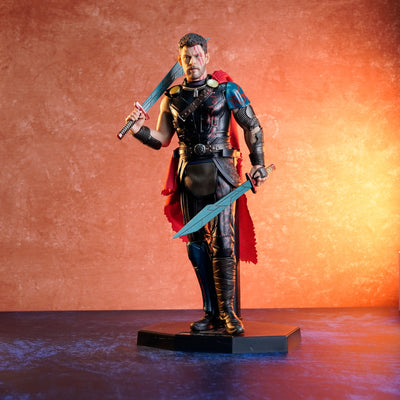 CRAZY TOYS RAGNAROK THOR SCALE FIGURE - 1:6 Thor Ragnarok Scale Figure
