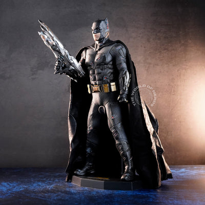 TEAM OF PROTOTYPING BATMAN 1:6 SCALE PROTOTYPE - 2