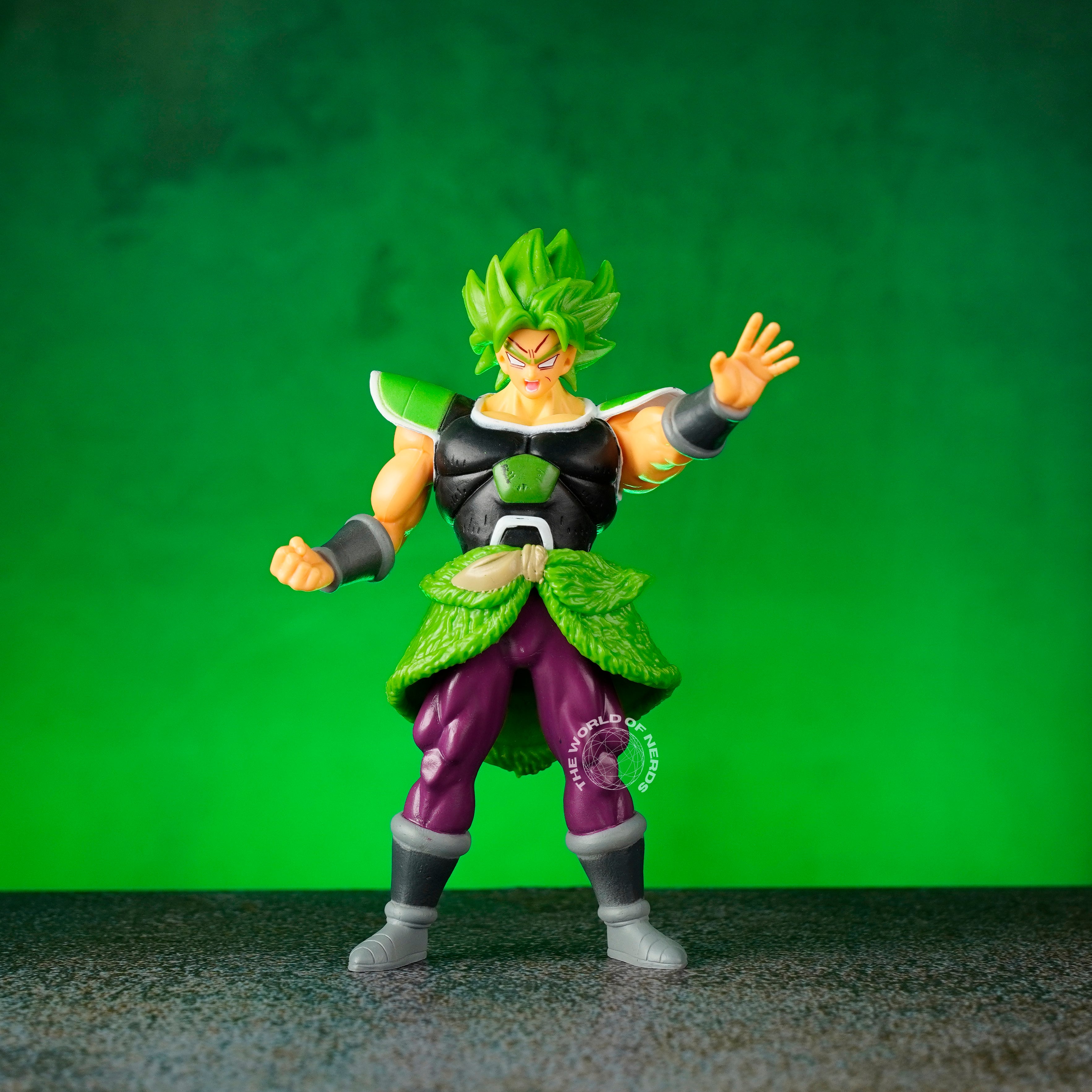 BROLY SS GREEN D1 ACTION FIGURE