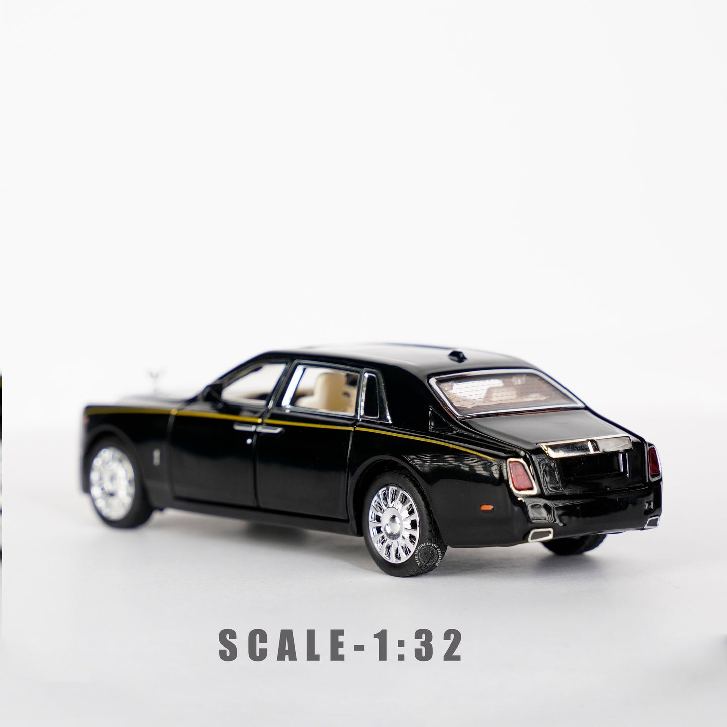 BLACK-ROLLS ROYCE PHANTOM SCALE - 1:32
