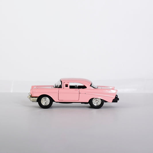 PINK-CHEVROLET BEL AIR CAR SCALE - 1:32