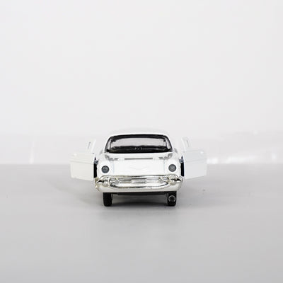 White Chevrolet Bel Air Model Car Scale 1:32 - 2