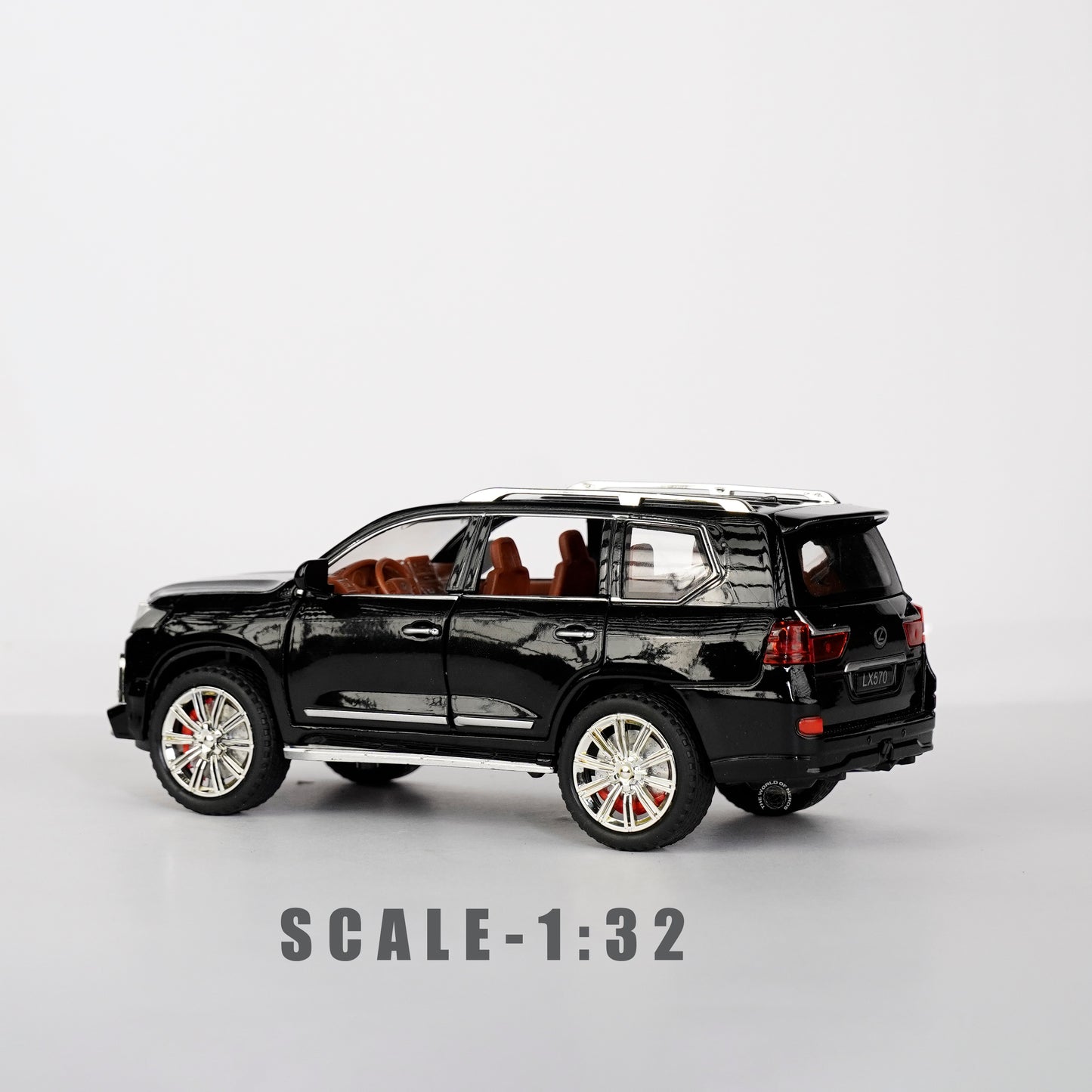 BLACK-LEXUS LX570 SCALE - 1:24 D2