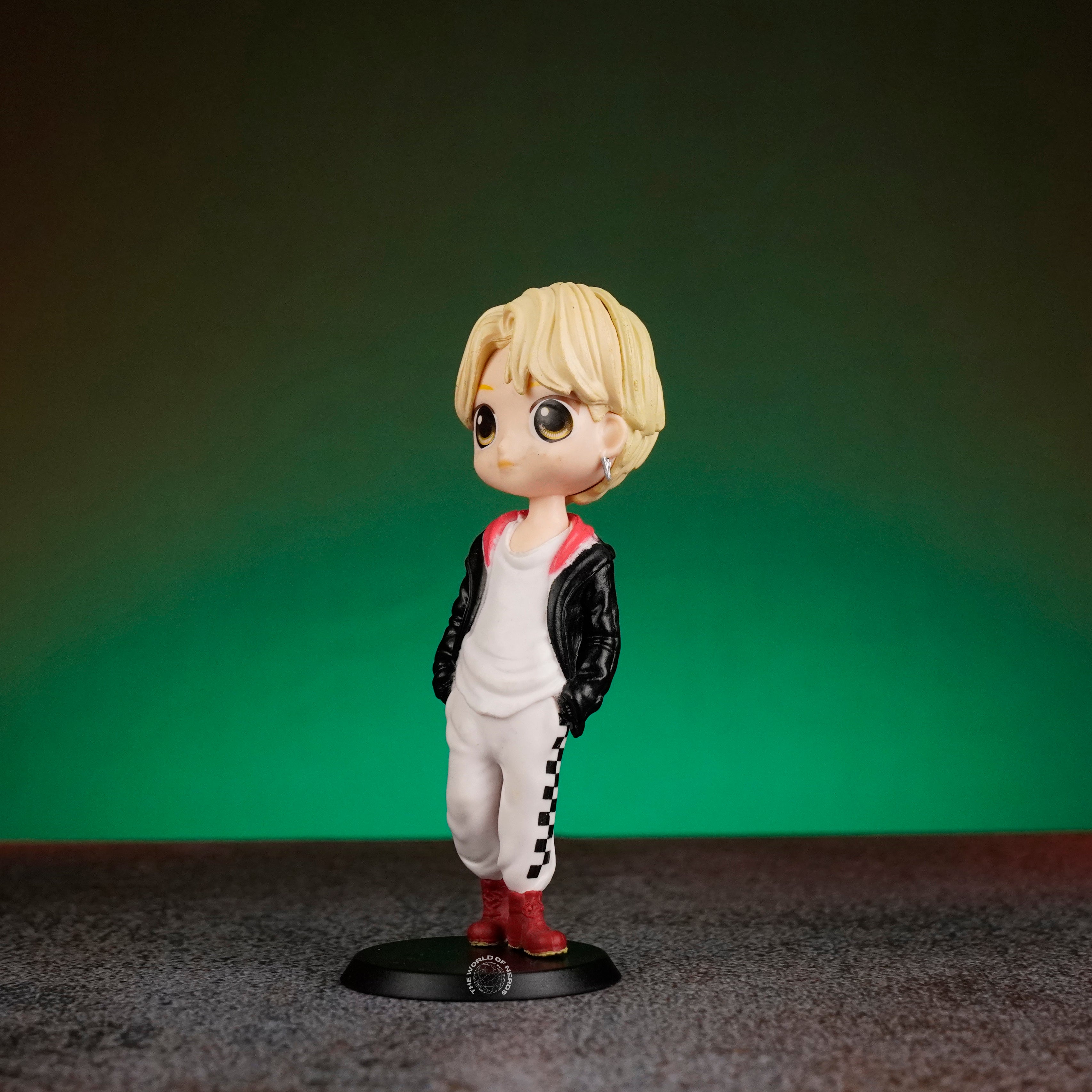 BTS SET OF 7 ACTION FIGURE – The World Of Nerds