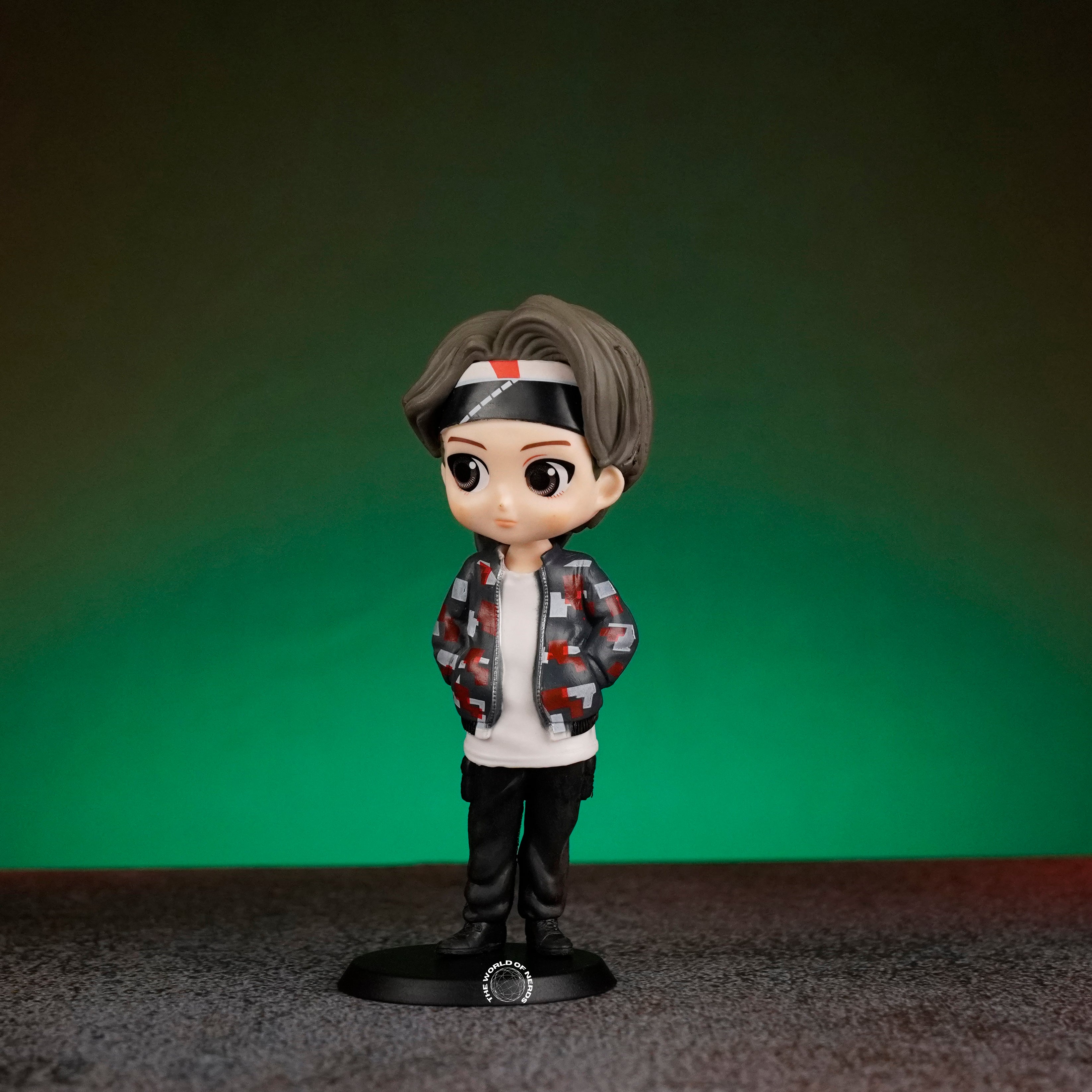 BTS SET OF 7 ACTION FIGURE – The World Of Nerds